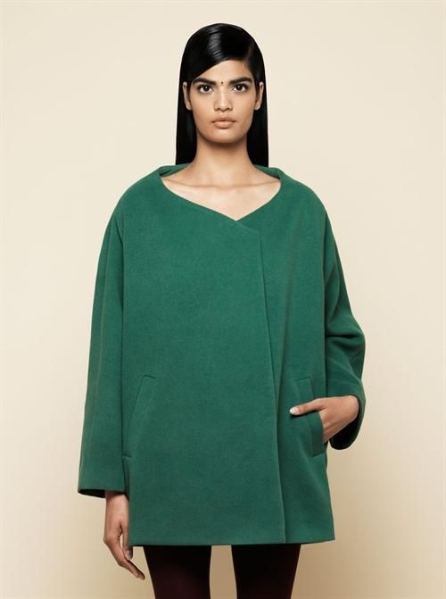 abrigo verde cruzado monica cordera